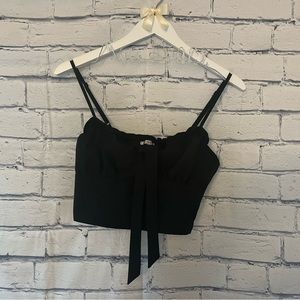 Lottie Moss - Black crop tank